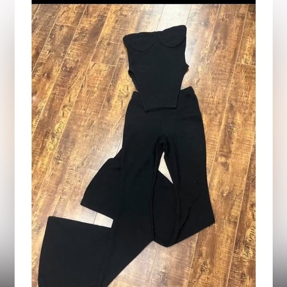 Two piece set - Picture 3 of 4